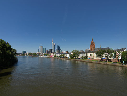 Blick über den Main - Hessen (Frankfurt am Main)